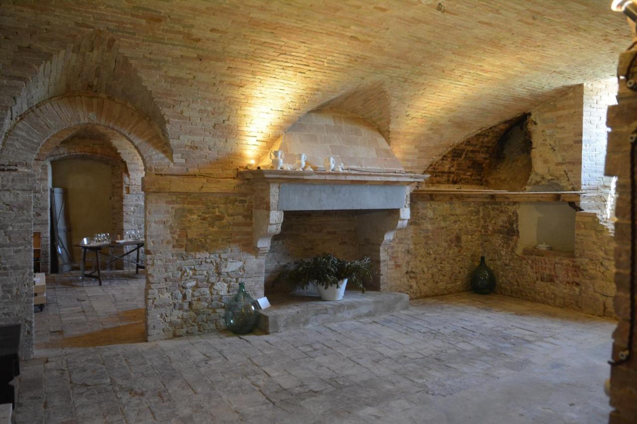 Castello Di Ramazzano - Tenute Aliani Perugia Exterior foto
